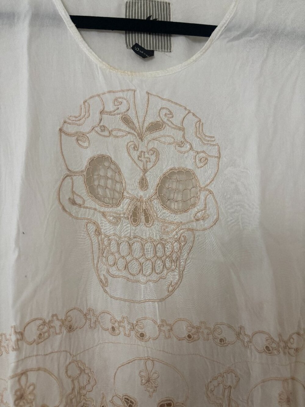 A1 Teaspoon Sugar Skull Cropped Tee – Super Soft Summer Top | Size S